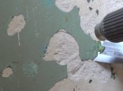 С помощью инструмента краска будет отходить большими кусками