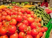 К праздникам резко подорожают помидоры и огурцы 