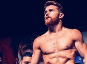 Альварес намерен провести еще один бой в 2018 году