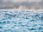 Дніпро за 15 хвилин наповнилося півторамісячною нормою дощу