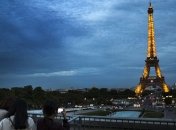 Эйфелеву башню обнесут стеклянной стеной для защиты от терактов