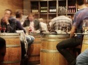 Исследователи рассказали, почему алкоголь вреден для застенчивых людей