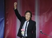 Пол Маккартни работает над рождественским синглом