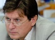 Ситуация с зарубежным финансированием может реорганизовать партию