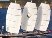 Дмитрий Песков проводит медовый месяц на самой дорогой яхте мира