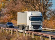 Змінилися правила виїзду за кордон для далекобійників