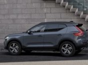 Модель Volvo XC40 получила гибридную установку