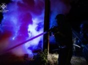 В Киеве начался пожар после падения обломков дронов