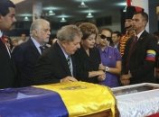 Прощание с Уго Чавесом продолжается