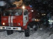 На трассе Киев-Чоп ночью вытянули 40 автобусов и 580 машин