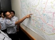 Поиски жертв катастрофы Air Asia Indonesia возобновились в среду