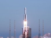 Китай успешно запустил ракету Long March-5B: во время возвращения "случилась аномалия"