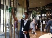 Мировые рынки падают второй день подряд из-за коронавируса