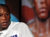 Мейвезер получил разрешение от WBC защитить в одном бою все титулы