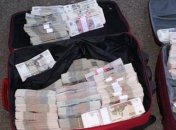 СБУ: Из АРК в Донецк хотели доставить 2 чемодана российских рублей