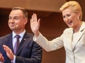 Первая леди Польши станцевала под крики протестующих в США