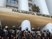 Президент Молдовы не смог отменить закон "о борьбе с российской пропагандой"