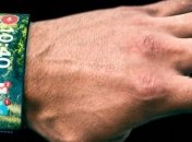 Samsung планирует выпустить браслет-смартфон 