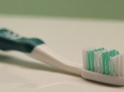 Зубную щетку нельзя хранить в ванной: почему
