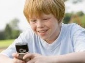 В школах Европы запретят мобильные телефоны