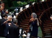 В Иране возник скандал из-за селфи депутатов с Могерини