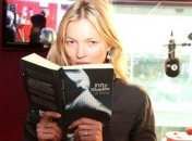 Кейт Мосс зачитала вслух "50 оттенков серого"