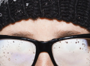 Что поможет избавиться от запотевания очков зимой