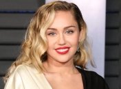 Майли Сайрус взорвала сеть снимками с тайной свадьбы