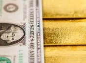 Доллар упал, а евро замер: курс валют в Украине на 19 февраля