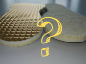 Споры относительно того, какой стороной помещать стельки в обувь, из года в год не теряют своей актуальности