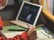 Батьки не повинні перетворюватися на вчителів під час дистанційного навчання