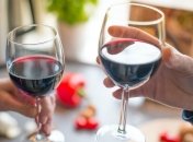 Бокальчик красного, пожалуйста: почему же полезно пить вино