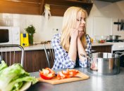 Іноді приготування їжі дає невдалий результат і поганий запах