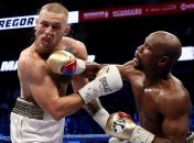 Форман: Макгрегор мог прикончить Мейвезера, но рефери его спас