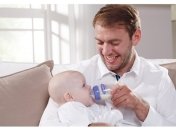 Защищая грудное вскармливание: безопасное введение грудного молока из бутылочки