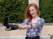 Одиноких любительниц селфи порадовали новым изобретением