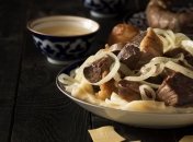 Удивите близких пикантным мясом