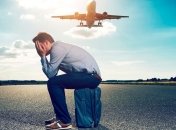 Поки більшості чоловіків заборонено виїзд із України