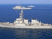 Ракетный эсминец США прибыл в порт Одессы: фото