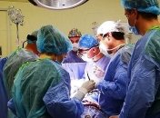 Хирурги работали почти восемь часов: во Львове впервые провели операцию по пересадке сердца