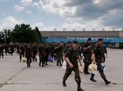 Аваков поздравил украинских миротворцев с профессиональным миром