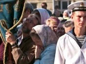 В России отдают дань памяти погибшим 12 лет назад морякам