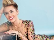 Майли Сайрус в очередной раз оголила свое тело 