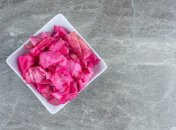 Выходит хрустящая и яркая закуска