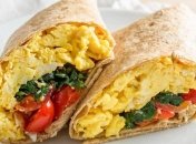 З цим ситним омлетом ви забудете про голод до обіду