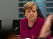 Меркель: Санкции с РФ не снимут до полного выполнения Минских договоренностей