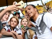 Бавария намерена подписать Сане