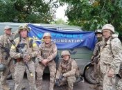 Favbet Foundation передав ЗСУ позашляховик та мікроавтобус