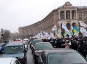 «Водители попали в западню»: протестующие ФОПовцы парализовали движение на Крещатике (фото, видео)