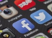 В работе Instagram и Facebook произошел сбой